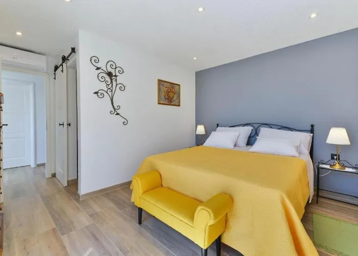 House Kate Donji Lepuri