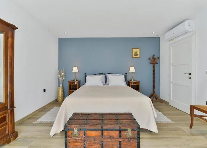 House Kate Donji Lepuri