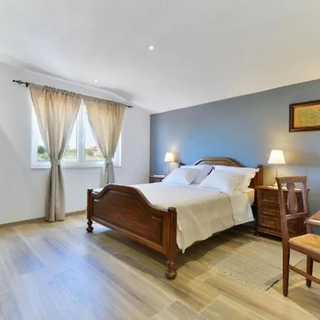 Zora - Modern Rustic Casa de Férias