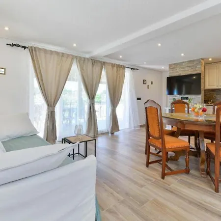 House Kate Ferienhaus *